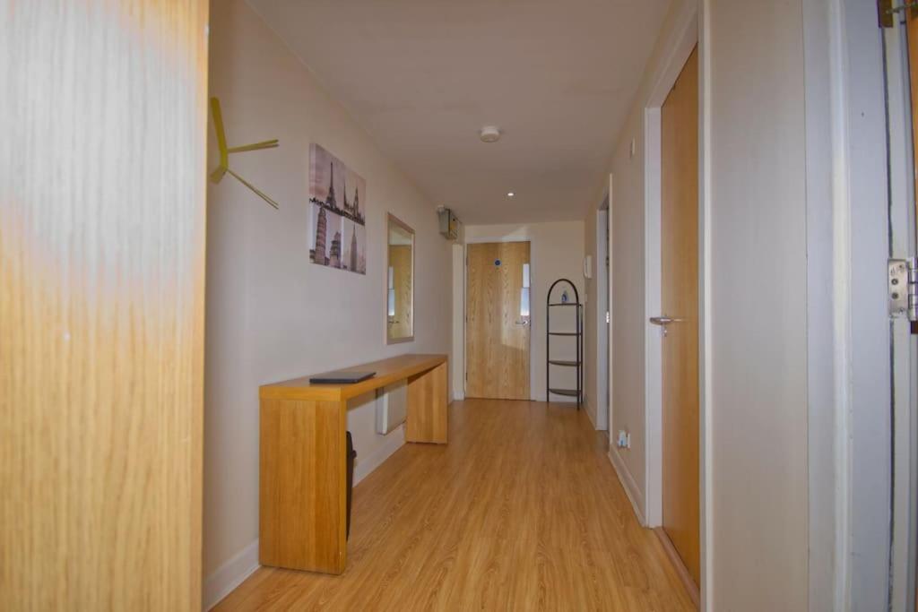 Alluring 2 Bedroom Leeds City Centre Apartment- Self Check-In,Balconied Apartment Eksteriør billede